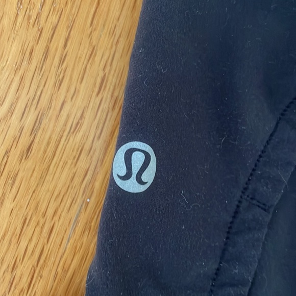 Lululemon low rise speed ups - Picture 3 of 4